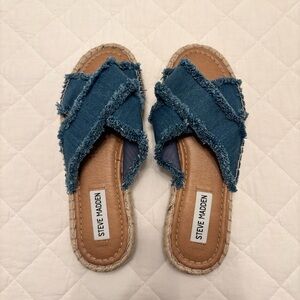 NWOT Steve Madden Denim Frayed Crisscross Slide Sandals - Blue